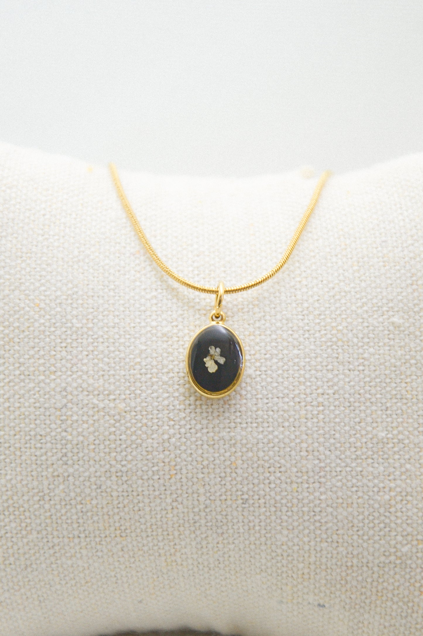 Flower necklace