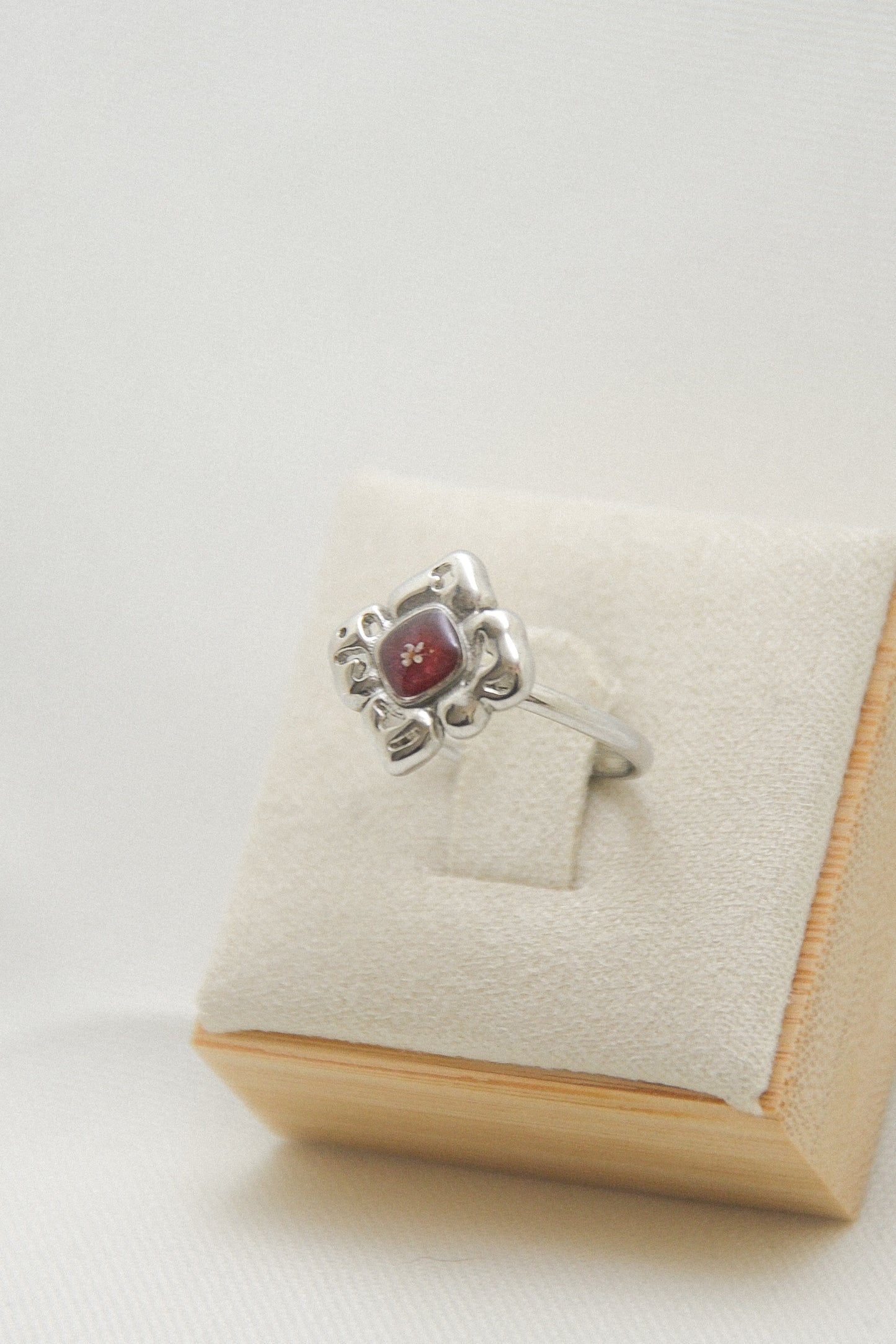 Flower ring