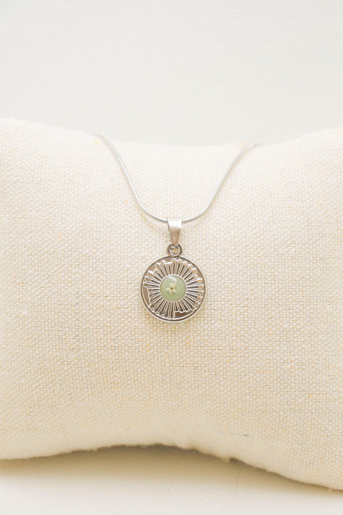 Flower necklace
