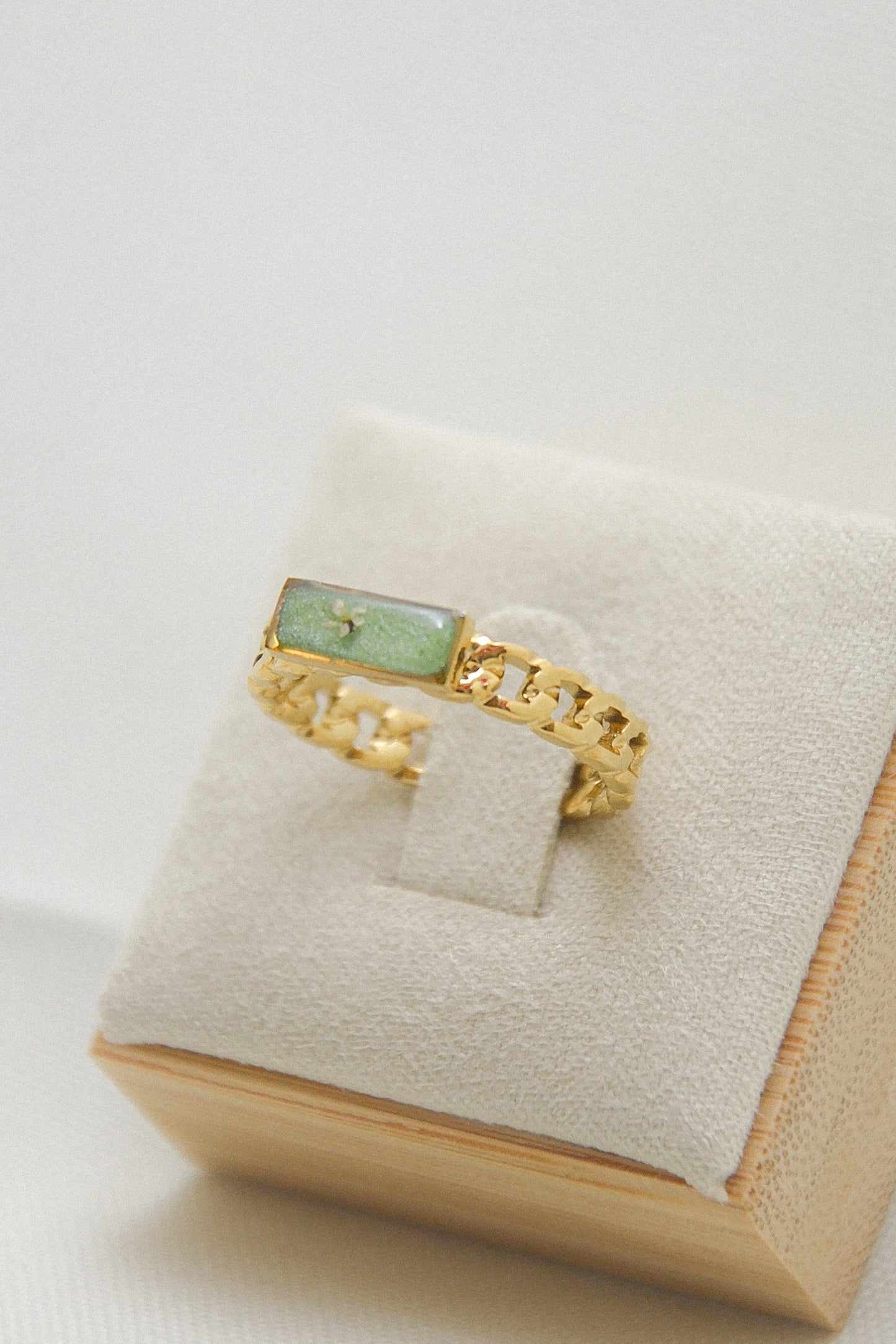 Flower ring